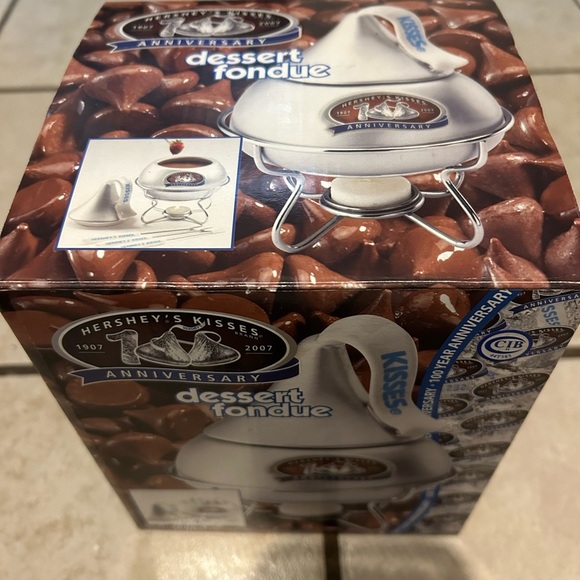 Hershey's Kisses - 100 Anniversary Dessert Fondue Chocolate Set - 2007 - Picture 1 of 4